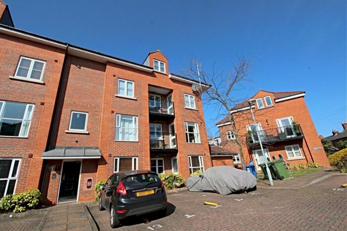 2 Bedroom Apartment To Rent In Bancroft, Hitchin, SG5