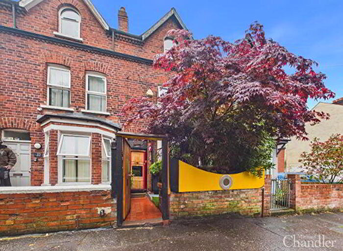 3 Bedroom Mid Terraced House For Sale In Elgin Street, Belfast, BT7