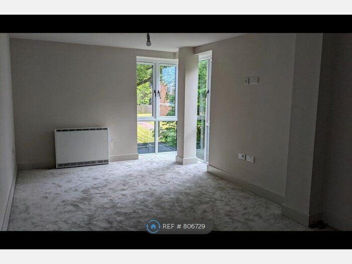2 Bedroom Flat To Rent In Reverdy House, Colchester, CO2