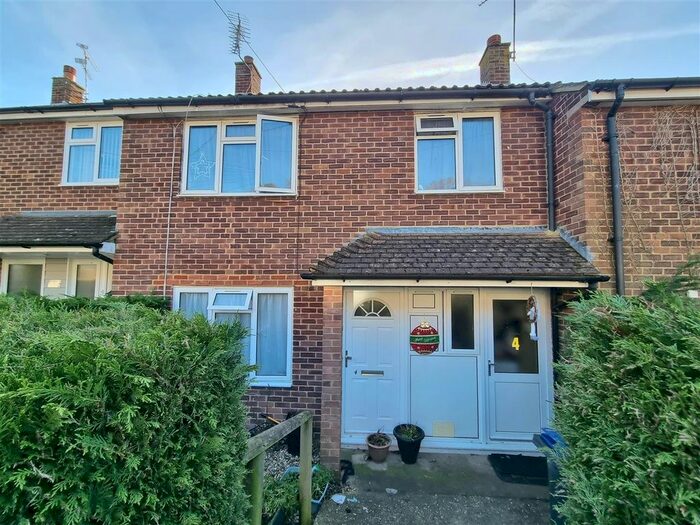 4 Bedroom Terraced House To Rent In Tunstall Road, Canterbury, CT2