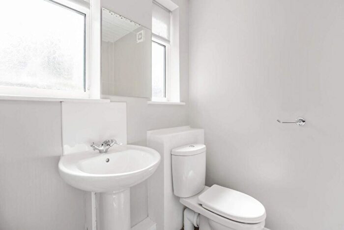 4 Bedroom House To Rent In Berkeley Road, Bristol, BS16