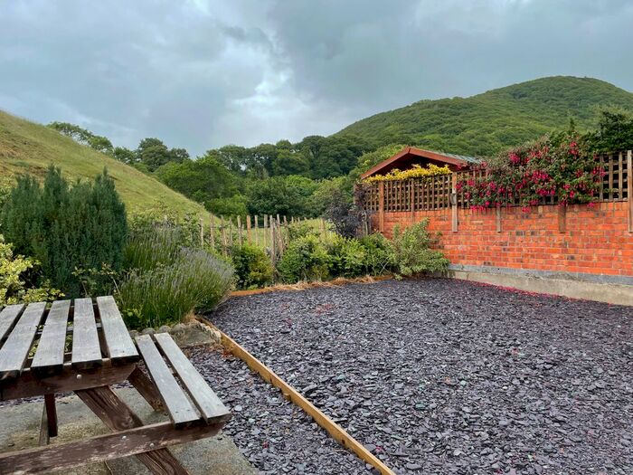 2 Bedroom Bungalow To Rent In Abergwyngregyn, Llanfairfechan, LL33