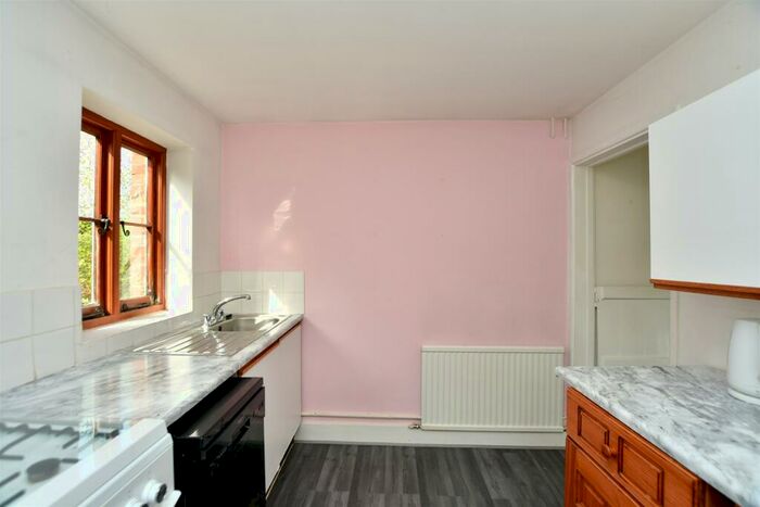 2 Bedroom Cottage For Sale In North Street, Sheldwich, Faversham, Kent, ME13