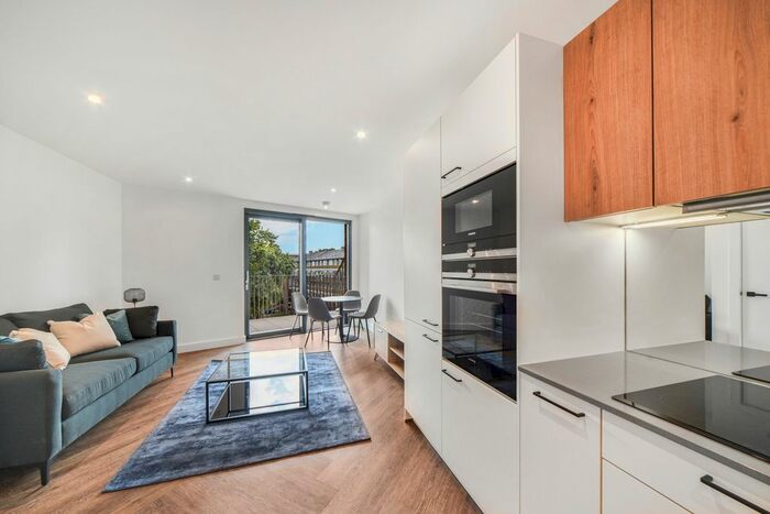 1 Bedroom Detached House To Rent In Amparo House, Burney Street, Greenwich, SE10