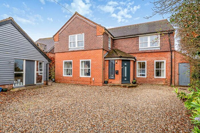4 Bedroom Detached House To Rent In Upper Green, Hungerford, RG17