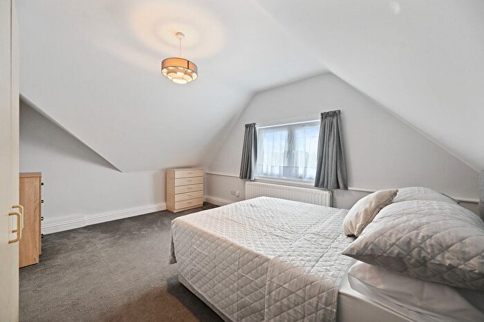 2 Bedroom Flat For Sale In Craven Park, London, NW10