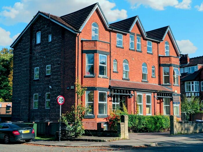 3 Bedroom Flat To Rent In Barlow Moor Road, Didsbury, Manchester, M20