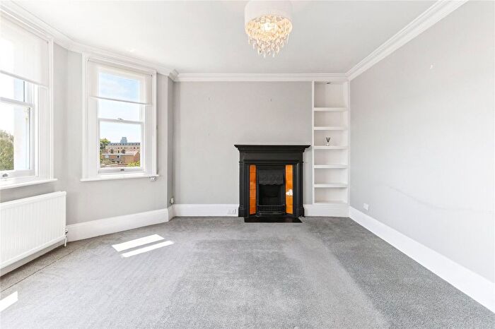 2 Bedroom Flat To Rent In Fulham Road, London, SW6