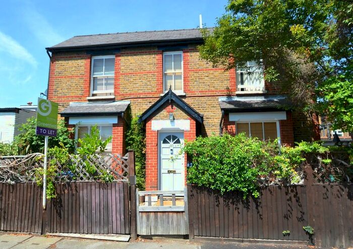 1 Bedroom Apartment To Rent In Elm Road, Kingston Upon Thames, KT2