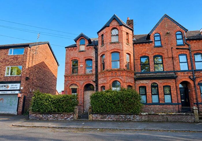 7 Bedroom End Of Terrace House For Sale In Crumpsall Lane, Manchester, Lancashire, M8