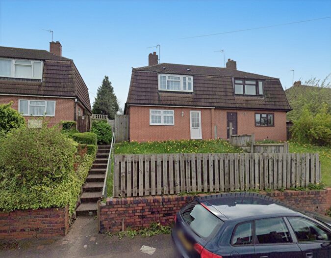 3 Bedroom Semi-Detached House For Sale In Bath Road Silverdale, Newcastle Under Lyme, ST5
