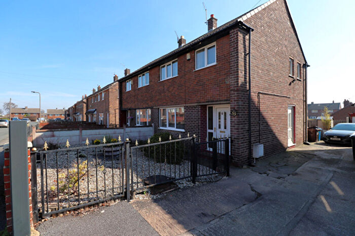 3 Bedroom Semi-Detached House For Sale In Lytham Avenue, Monk Bretton Barnsley, S71