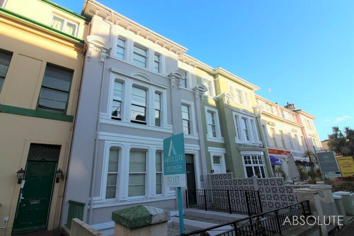 2 Bedroom Flat To Rent In Belgrave Road, Torquay, Devon TQ2