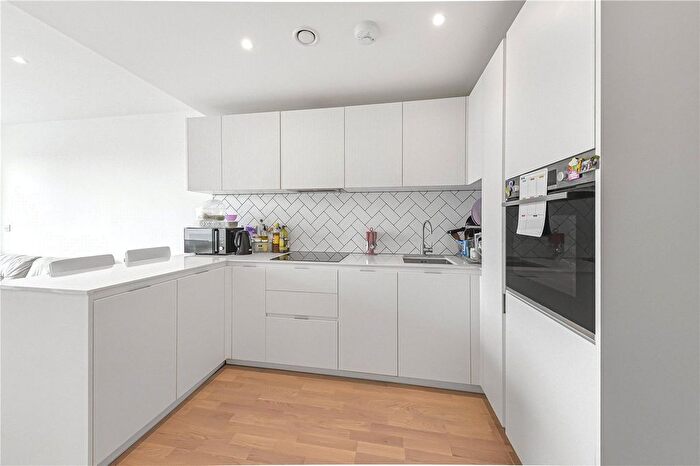 1 Bedroom Flat To Rent In Edwin House, Southall, UB1