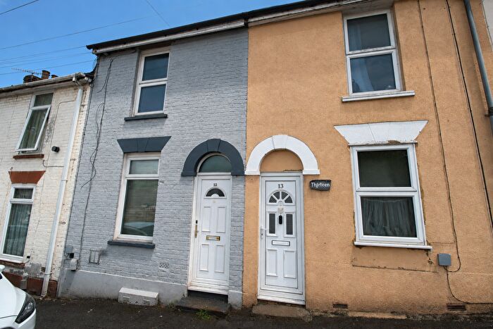 2 Bedroom Terraced House To Rent In Cromwell Terrace, Chatham, Kent, ME4