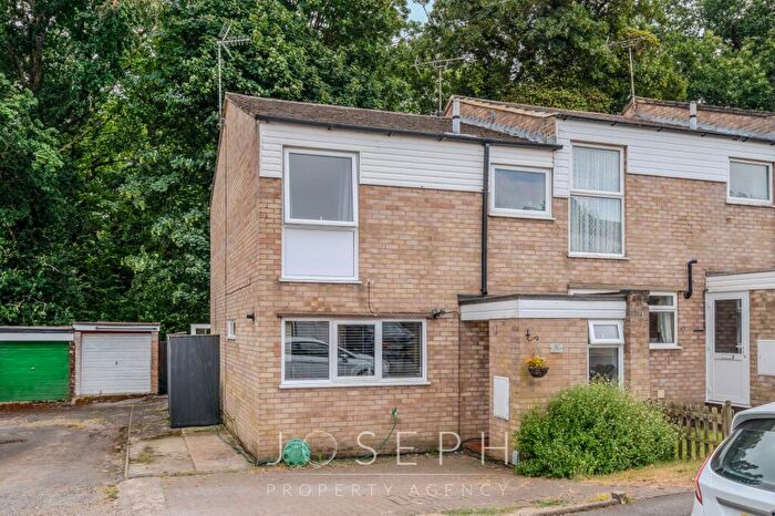 3 Bedroom Terraced House For Sale In Neath Drive, Ipswich, IP2
