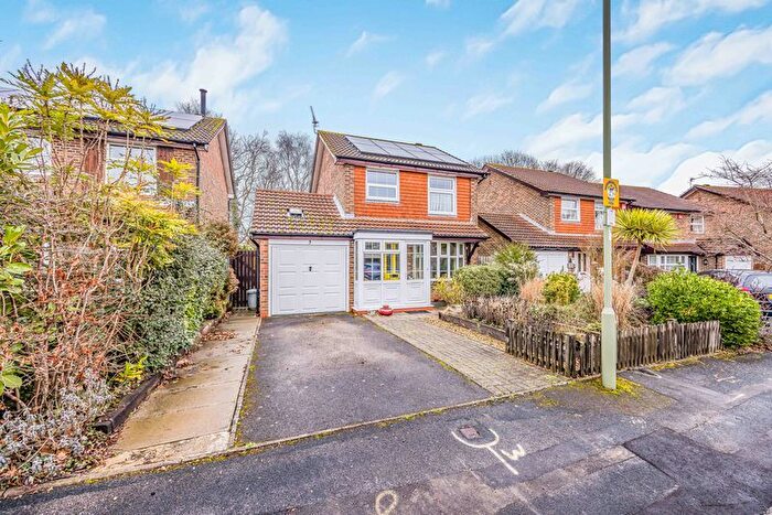 3 Bedroom Detached House For Sale In Westwood Close, Emsworth, PO10