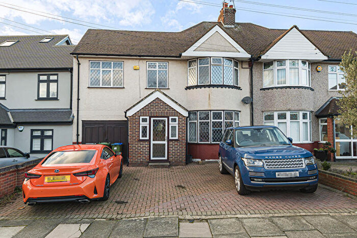 4 Bedroom Semi Detached House For Sale In Townley Road, Bexleyheath, DA6