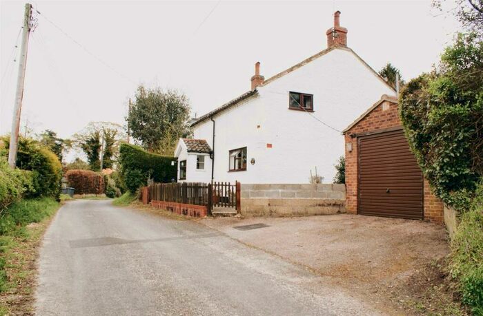 3 Bedroom Cottage For Sale In Low Road, Halesworth, IP19
