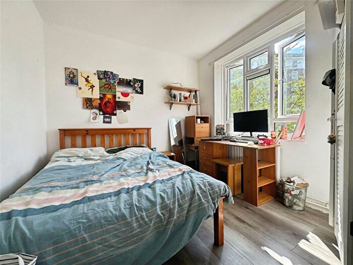 2 Bedroom Flat To Rent In North End Road, London, W14