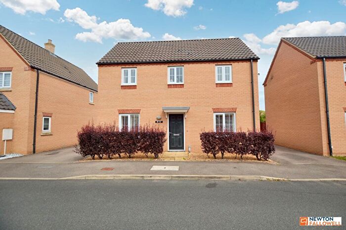 3 Bedroom Detached House For Sale In Aintree Way, Bourne, PE10