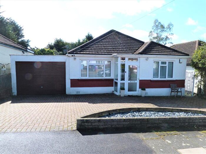 2 Bedroom Detached Bungalow To Rent In Athol Gardens, Pinner, HA5