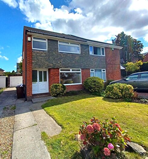 3 Bedroom Semi-Detached House To Rent In Wentworth Way, Leeds, West Yorkshire, LS17