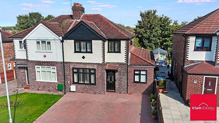 3 Bedroom Semi Detached House For Sale In Carlton Way, Glazebrook, WA3