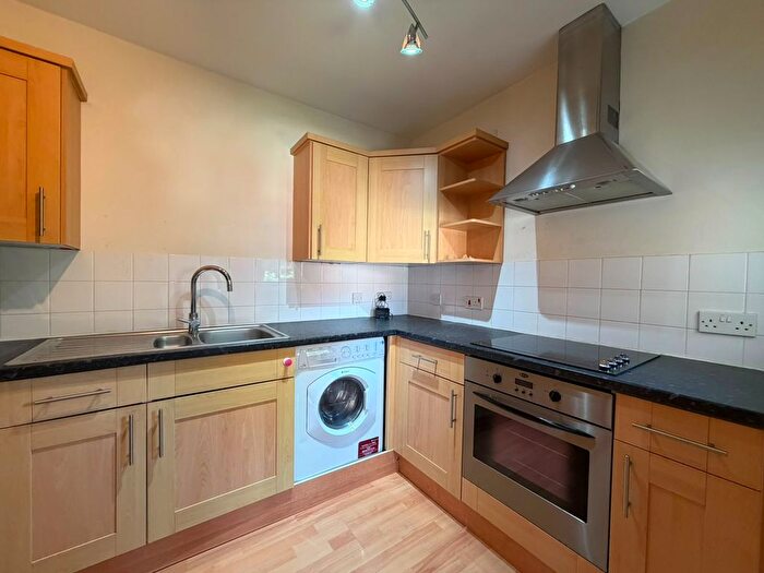 1 Bedroom Flat To Rent In Redwood Gardens, London, E4