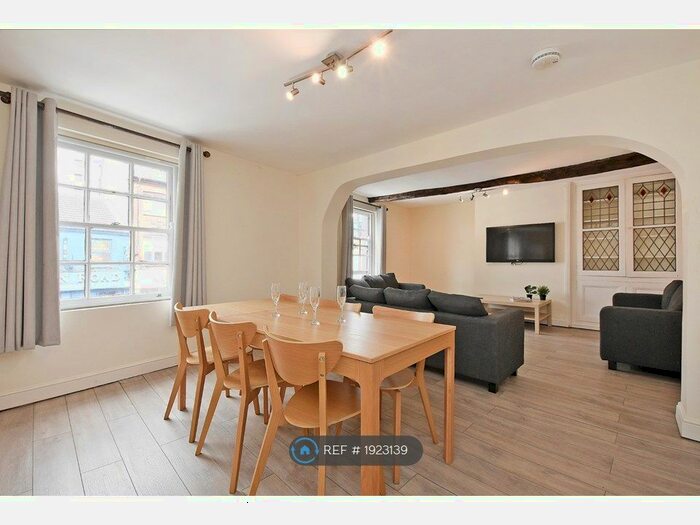 8 Bedroom Flat To Rent In London Road, Sheffield, S2
