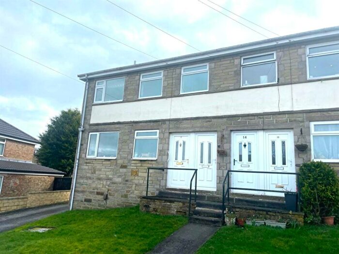 2 Bedroom Flat To Rent In Deanwood Court, Allerton, Bradford, BD15