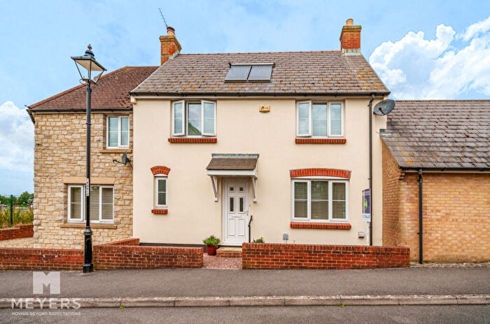 3 Bedroom Semi Detached House For Sale In Diggory Crescent, Dorchester, DT1