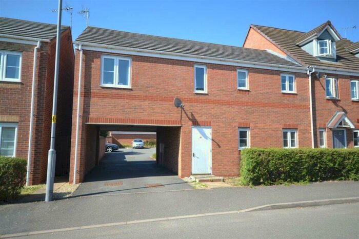 2 Bedroom Coach House To Rent In Carnation Way, Bermuda Park, CV10