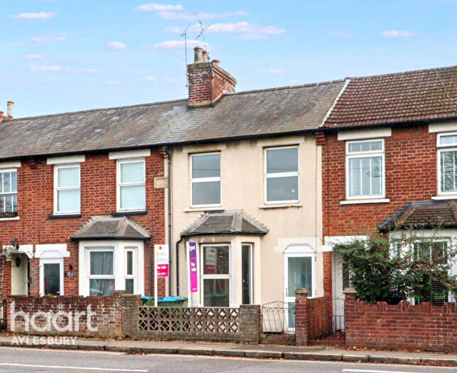 2 Bedroom Terraced House For Sale In Stoke Road, Aylesbury, HP21