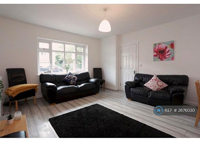 7 Bedroom Terraced House To Rent In Kingswood Road, Manchester, M14