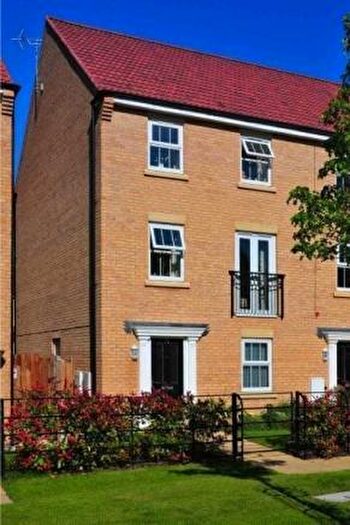 4 Bedroom Terraced House To Rent In Rubys Walk, Fernwood, Newark, Nottinghamshire, NG24