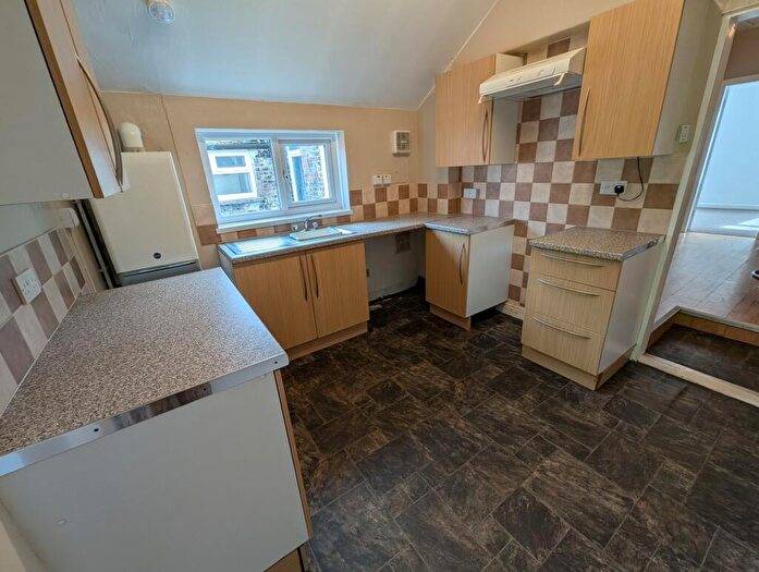 1 Bedroom Flat To Rent In Windsor Road, Griffithstown, Pontypool, NP4
