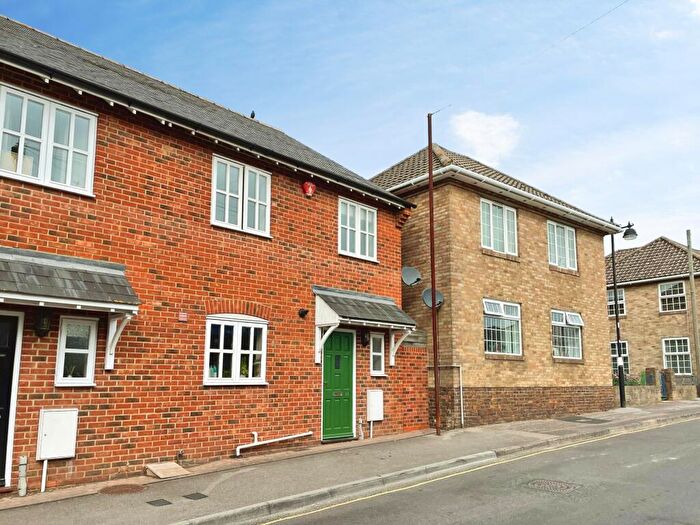 3 Bedroom Semi-Detached House To Rent In Provost Street, Fordingbridge, SP6