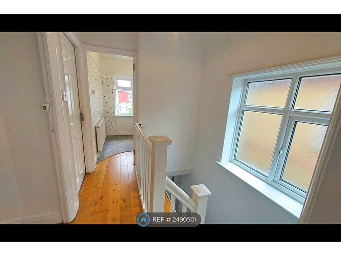 4 Bedroom Semi-Detached House To Rent In St. Davids Drive, Edgware, HA8