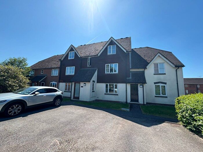 1 Bedroom Flat To Rent In St. Thomas Court, Thatcham, RG18