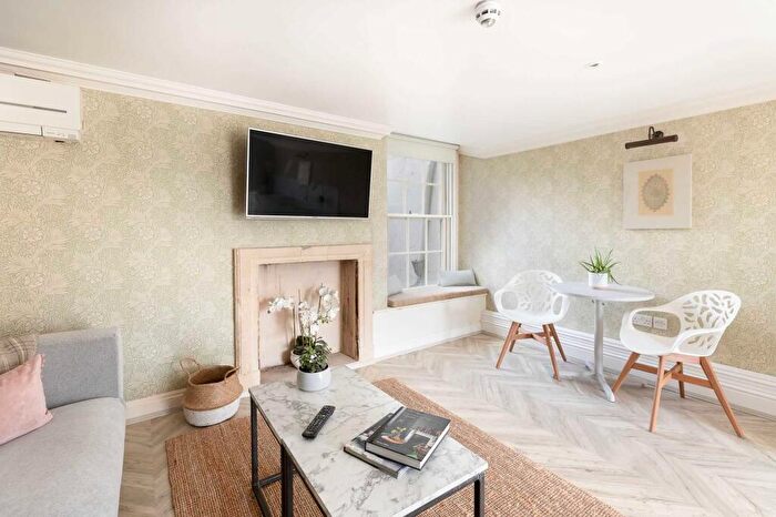 1 Bedroom Apartment To Rent In George Street, BA1