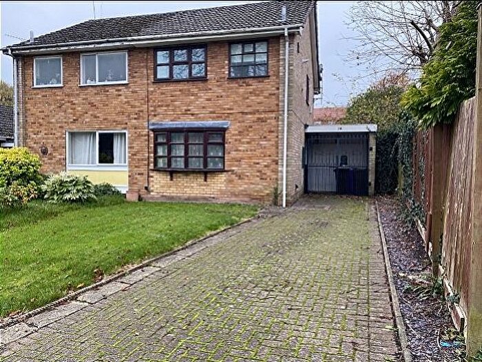 3 Bedroom Semi-Detached House To Rent In Glyme Drive, Tettenhall, Wolverhampton, WV6