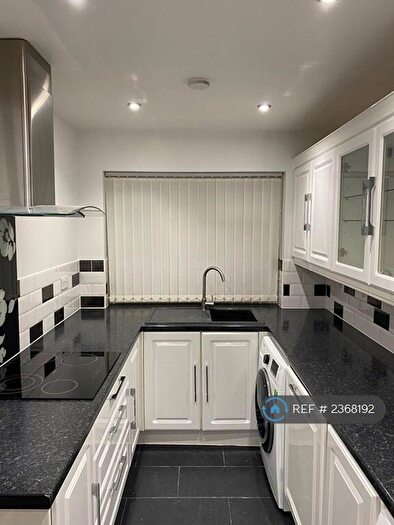 4 Bedroom Terraced House To Rent In Amberley Road, Slough, SL2