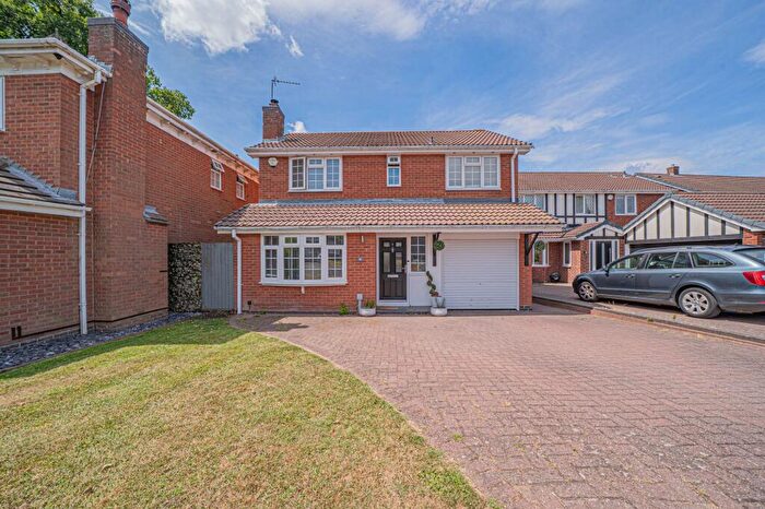 4 Bedroom Detached House For Sale In Bridge Meadow Drive, Knowle, B93