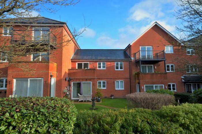 2 Bedroom Flat To Rent In Victoria Road, Bishops Waltham, SO32