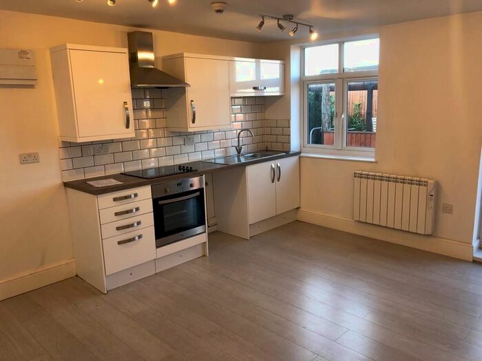 1 Bedroom Flat To Rent In Town Street, Pinxton NG16