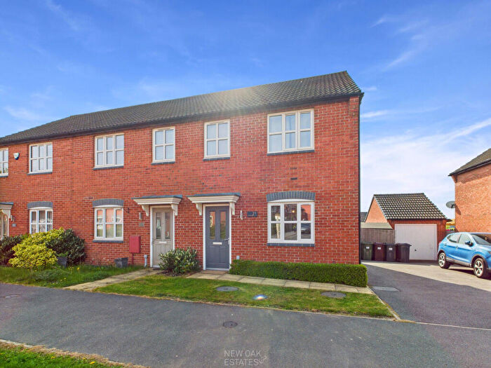 3 Bedroom Semi-Detached House To Rent In Burton Street, Wingerworth, S42