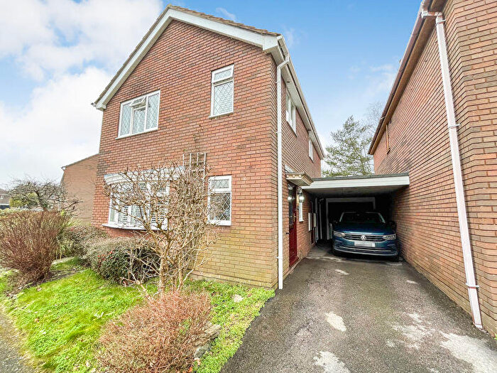 4 Bedroom Detached House For Sale In Precosa Road, Botley, SO30