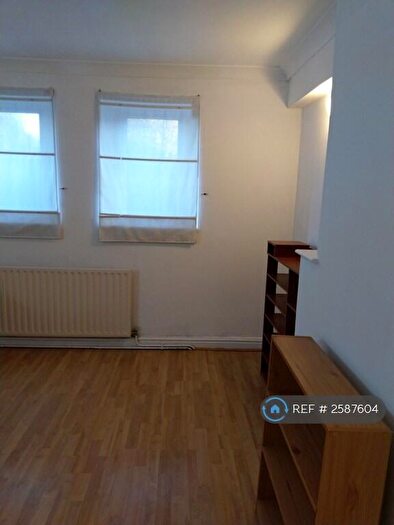 2 Bedroom Flat To Rent In Palatine Road, West Didsbury Manchester, M20