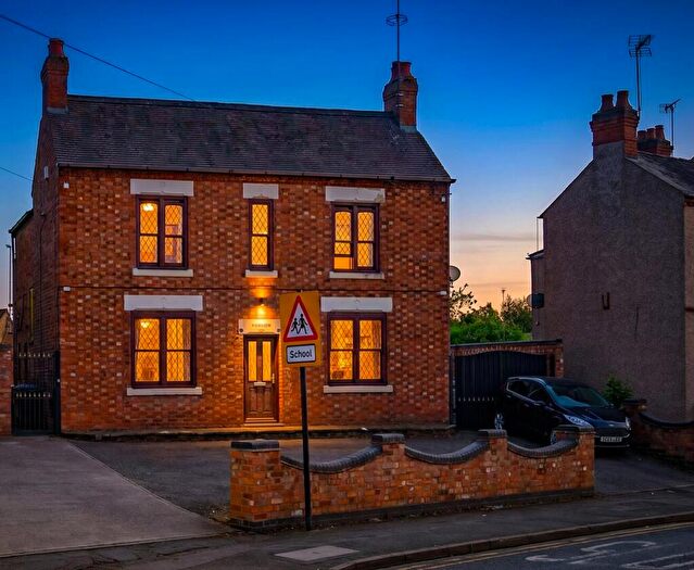 5 Bedroom Detached House For Sale In Woodway Lane, Coventry - Spacious Family Home, CV2